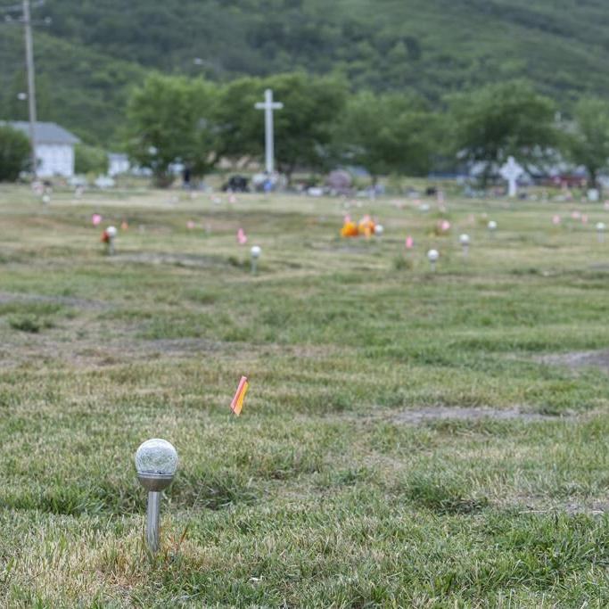 Ontario Indigenous group criticizes federal government's unmarked graves contract